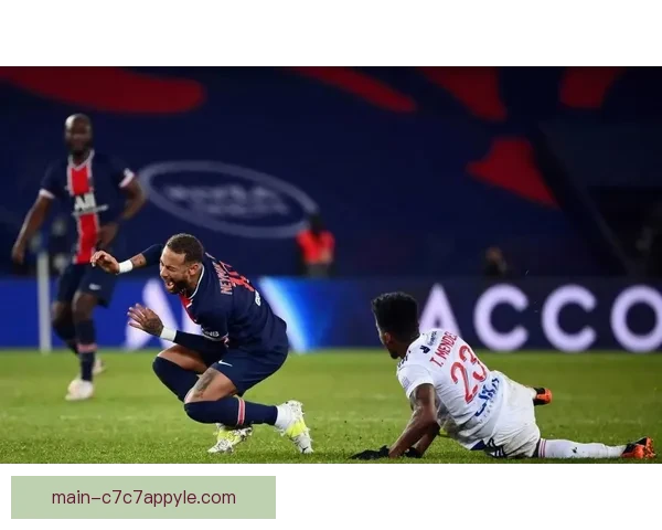 库普双响尤文半场领跑加拉塔萨雷